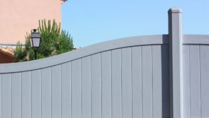 Which Fencing Material Requires the Least Maintenance?