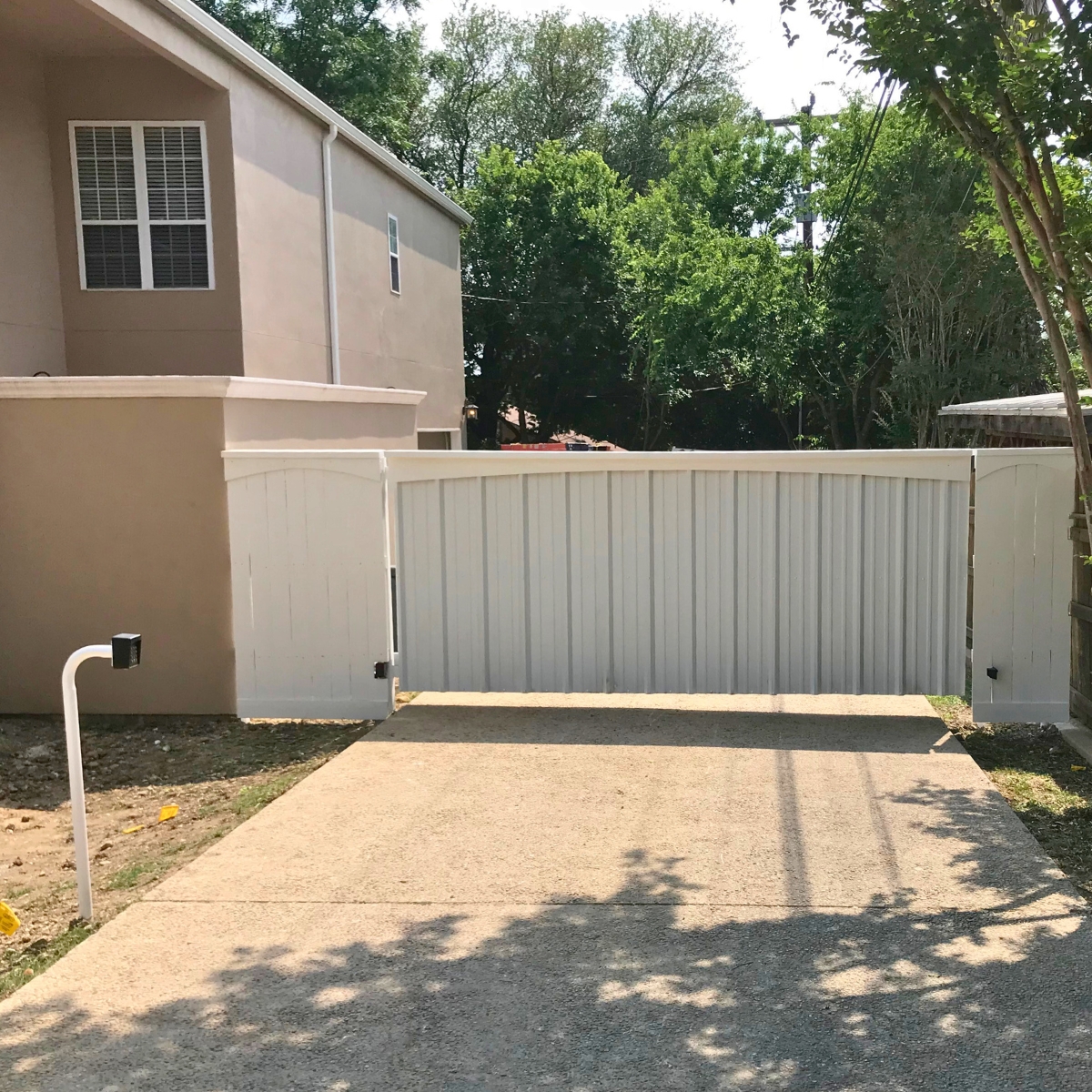 Gates and Entrances - Superior Fence 2