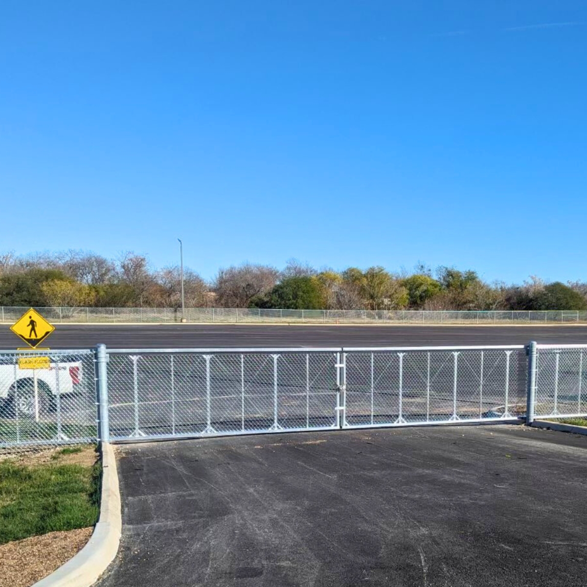 Gates and Entrances - Superior Fence 6